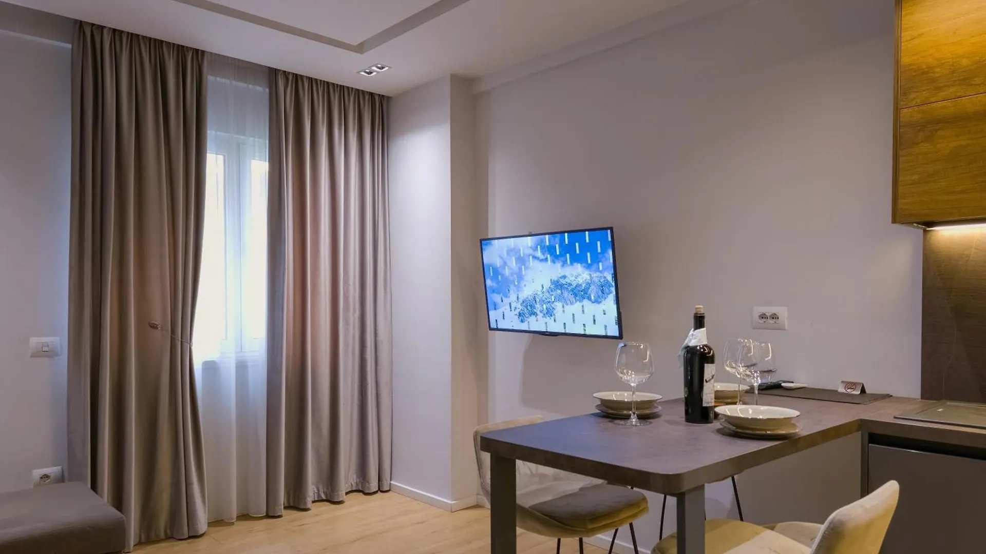 Pin Apartments Tirana